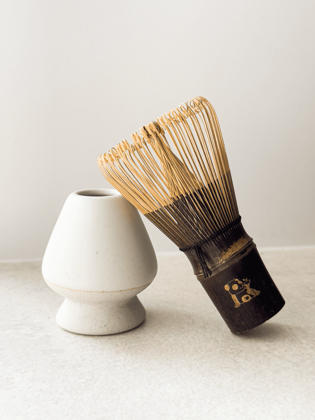 Chasen | Miotełka do Matchy z ciemnego bambusa - MATCHA HOUSE